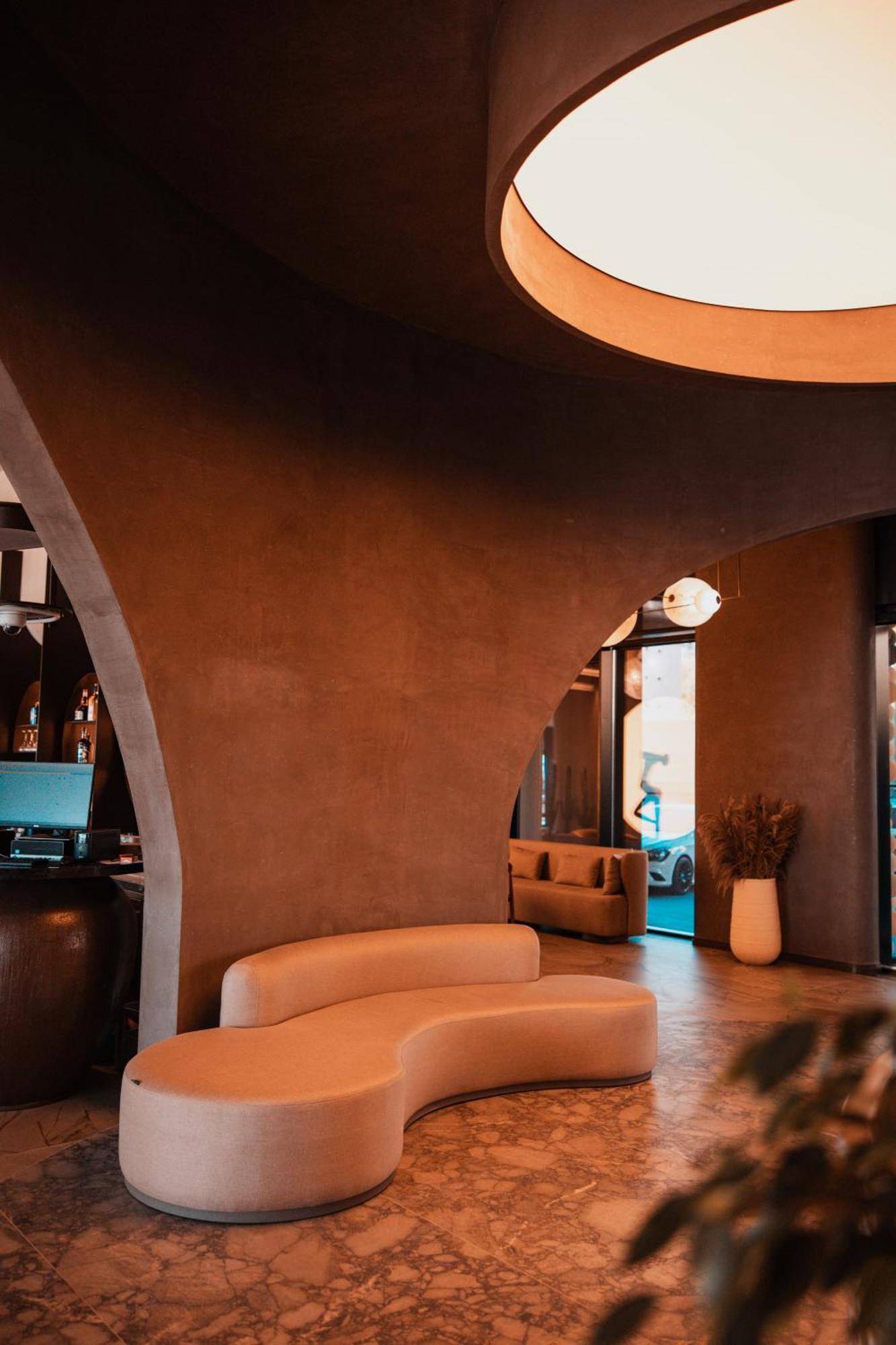 Royal G Deluxe Hotel Škalngur Екстериор снимка