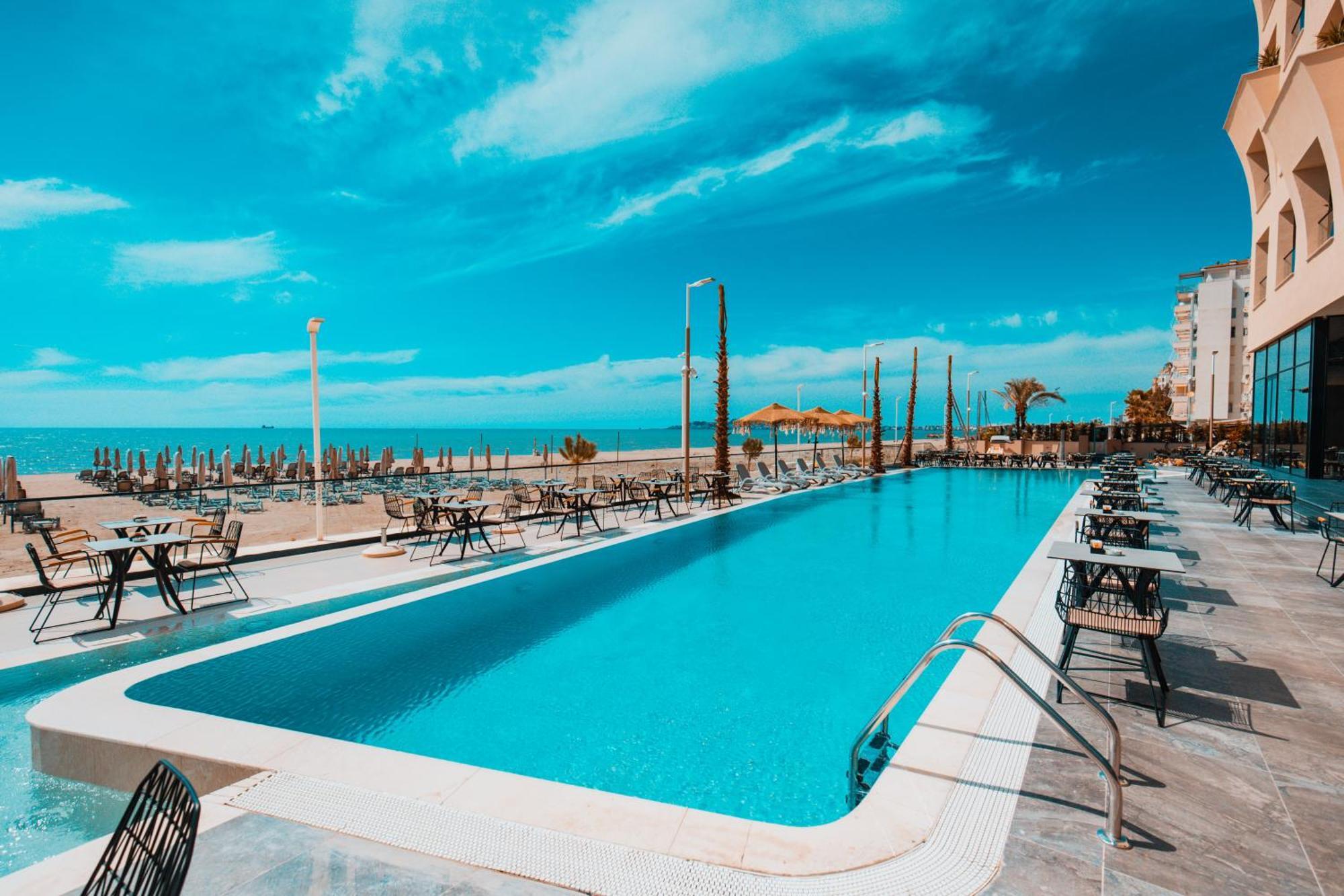 Royal G Deluxe Hotel Škalngur Екстериор снимка