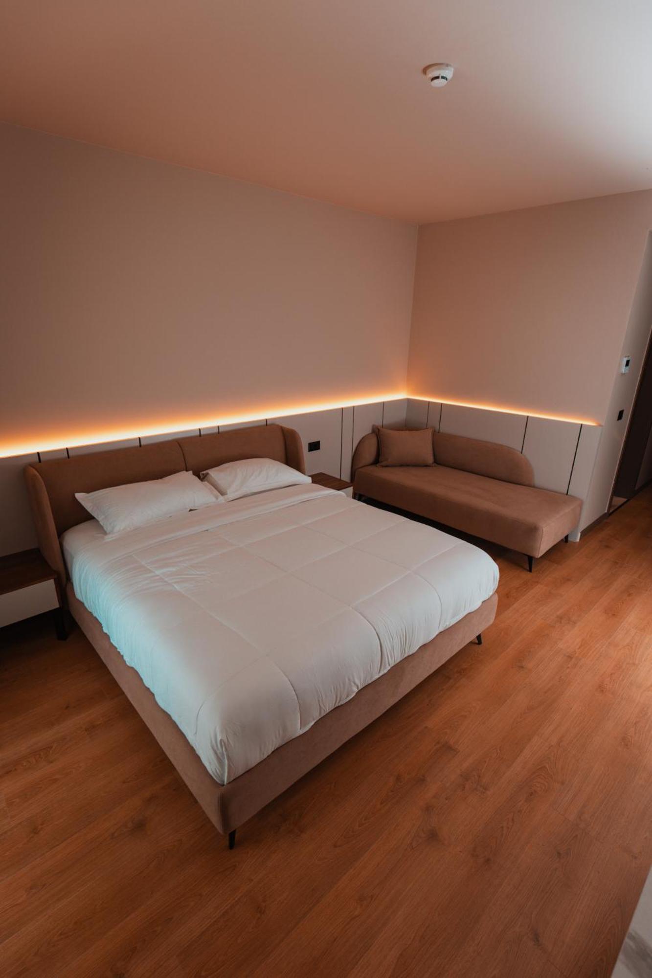 Royal G Deluxe Hotel Škalngur Екстериор снимка