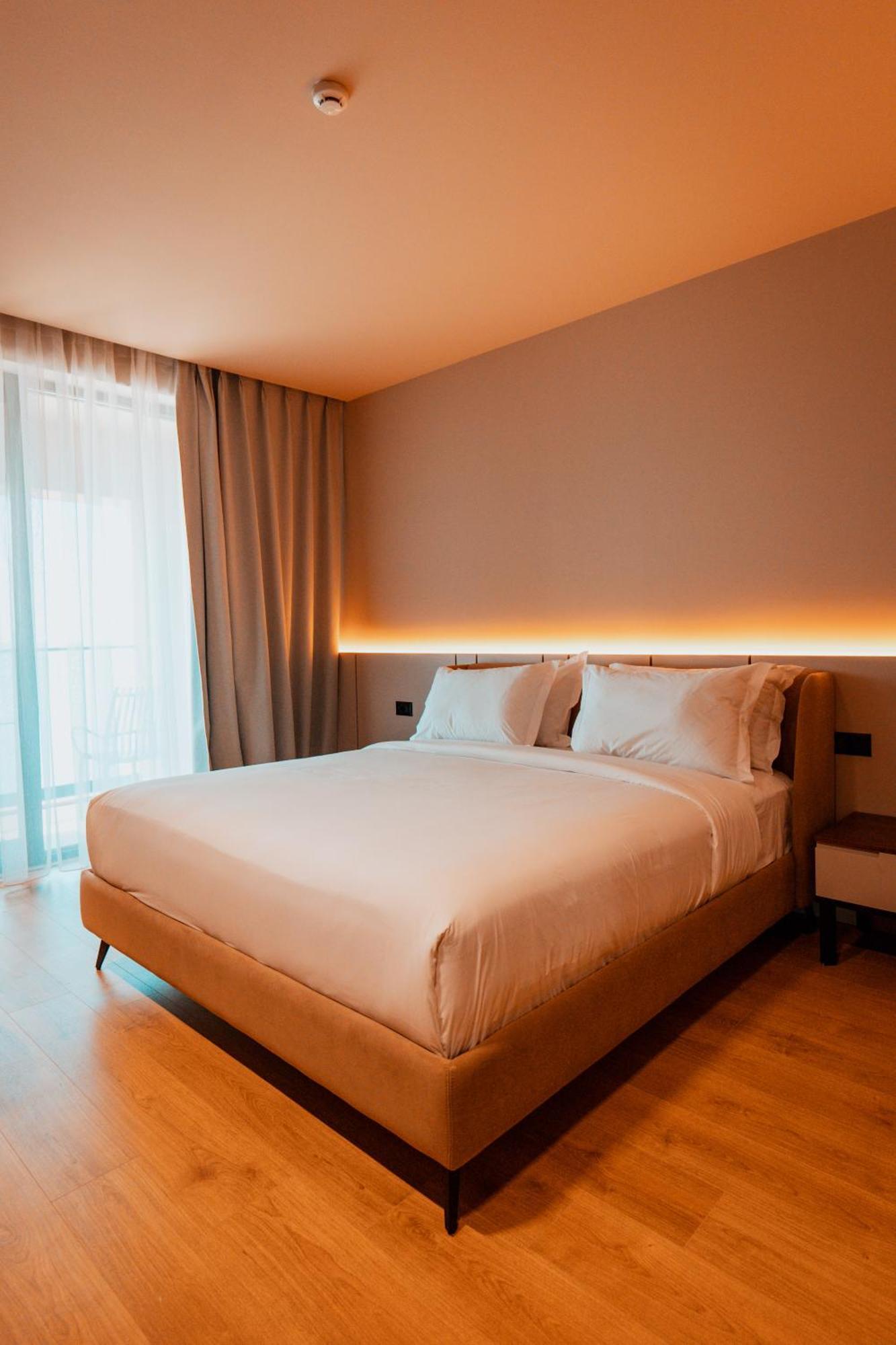 Royal G Deluxe Hotel Škalngur Екстериор снимка