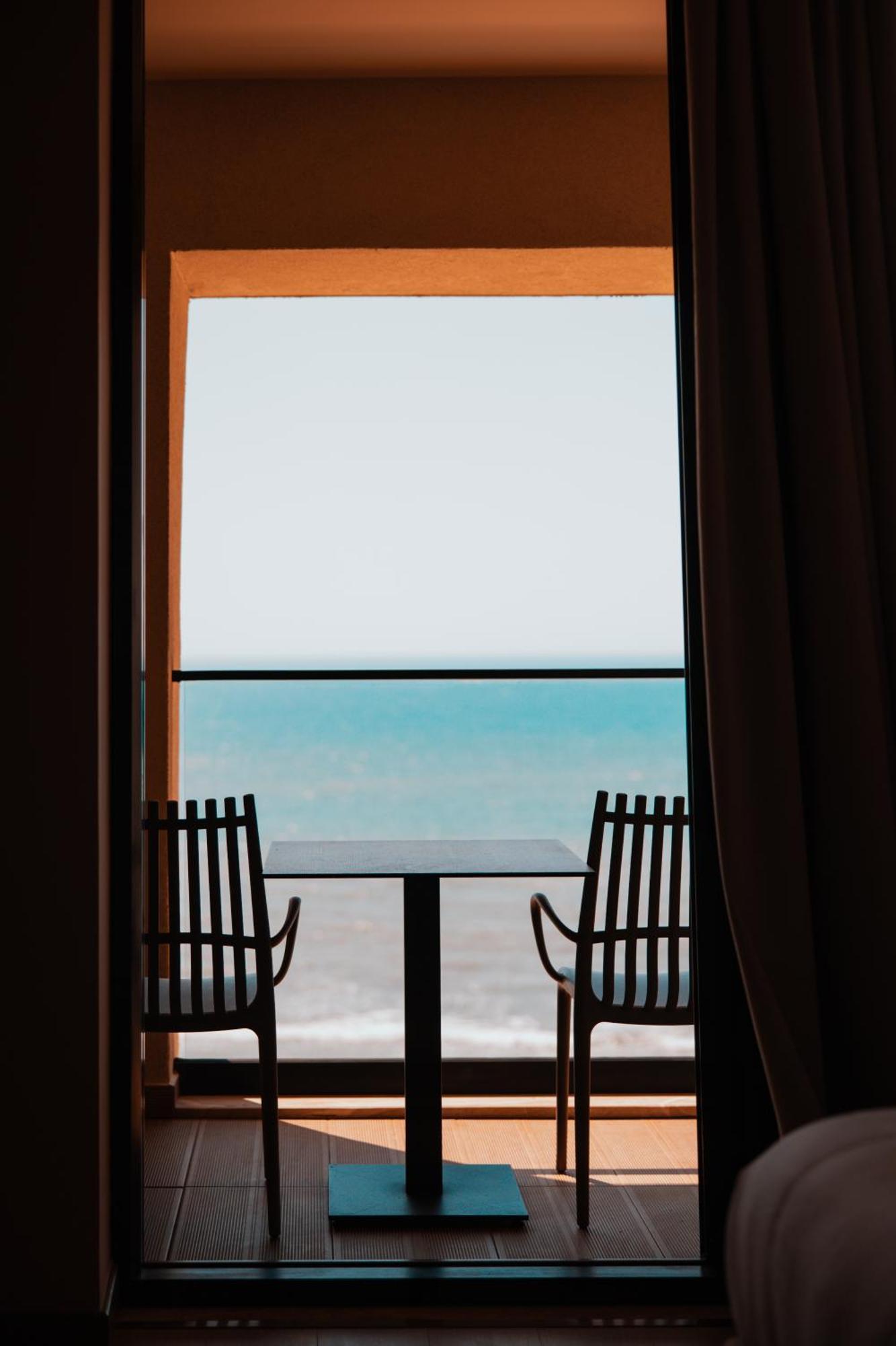 Royal G Deluxe Hotel Škalngur Екстериор снимка